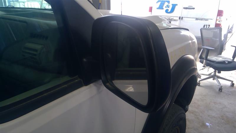 https://f005.backblazeb2.com/file/img-partshotlines-com/Inventory/EC885/Vehicle/18557_10.jpg