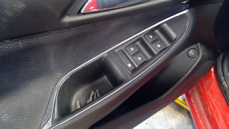 https://f005.backblazeb2.com/file/img-partshotlines-com/Inventory/EC885/Vehicle/18569_12.jpg