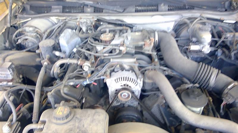 https://f005.backblazeb2.com/file/img-partshotlines-com/Inventory/EC885/Vehicle/18640_01.jpg