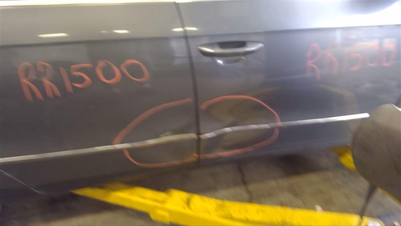 https://f005.backblazeb2.com/file/img-partshotlines-com/Inventory/EC885/Vehicle/18715_08.jpg