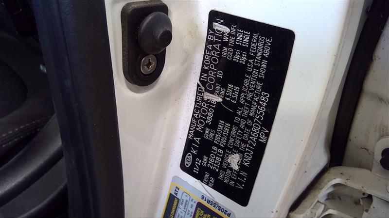 https://f005.backblazeb2.com/file/img-partshotlines-com/Inventory/EC885/Vehicle/18719_12.jpg