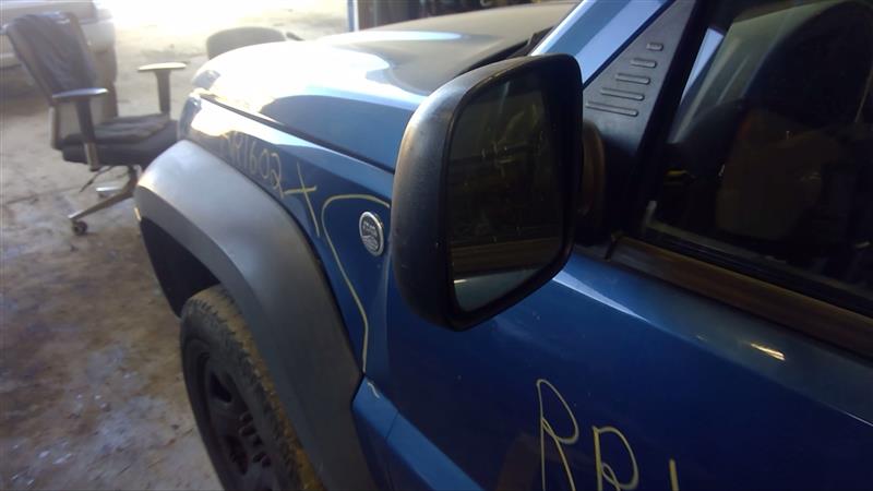 https://f005.backblazeb2.com/file/img-partshotlines-com/Inventory/EC885/Vehicle/18881_11.jpg