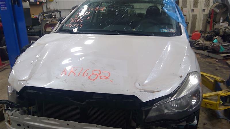 https://f005.backblazeb2.com/file/img-partshotlines-com/Inventory/EC885/Vehicle/19011_03.jpg