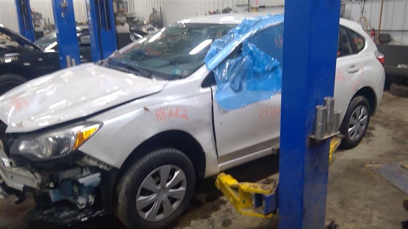 https://f005.backblazeb2.com/file/img-partshotlines-com/Inventory/EC885/Vehicle/19011_05.jpg