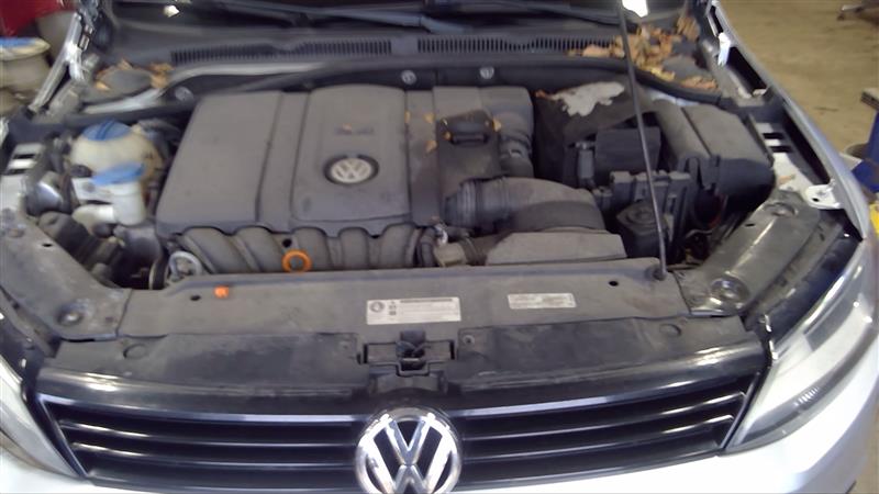 https://f005.backblazeb2.com/file/img-partshotlines-com/Inventory/EC885/Vehicle/19053_01.jpg