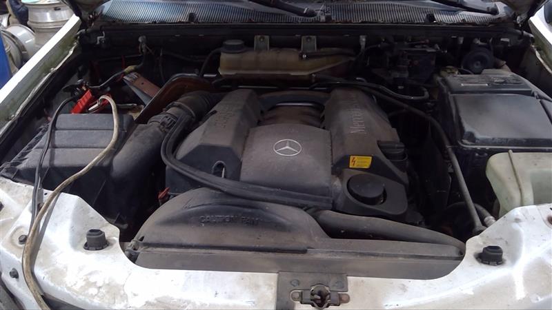 https://f005.backblazeb2.com/file/img-partshotlines-com/Inventory/EC885/Vehicle/19070_01.jpg