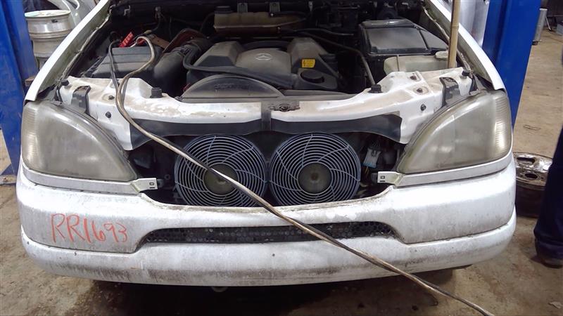 https://f005.backblazeb2.com/file/img-partshotlines-com/Inventory/EC885/Vehicle/19070_04.jpg