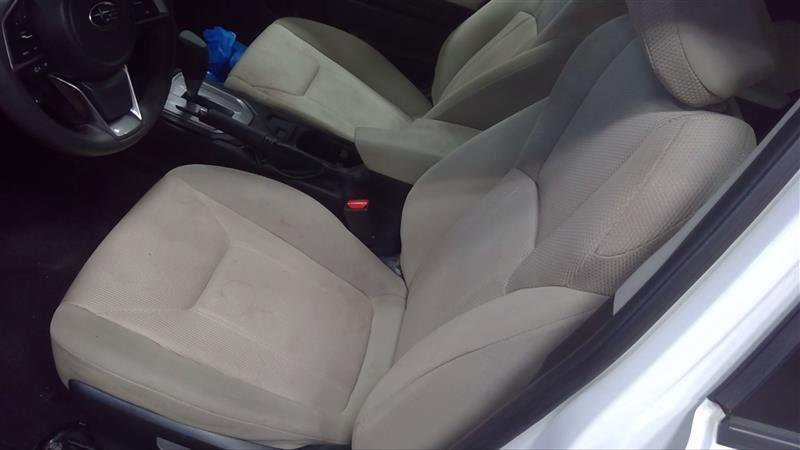 https://f005.backblazeb2.com/file/img-partshotlines-com/Inventory/EC885/Vehicle/19301_05.jpg