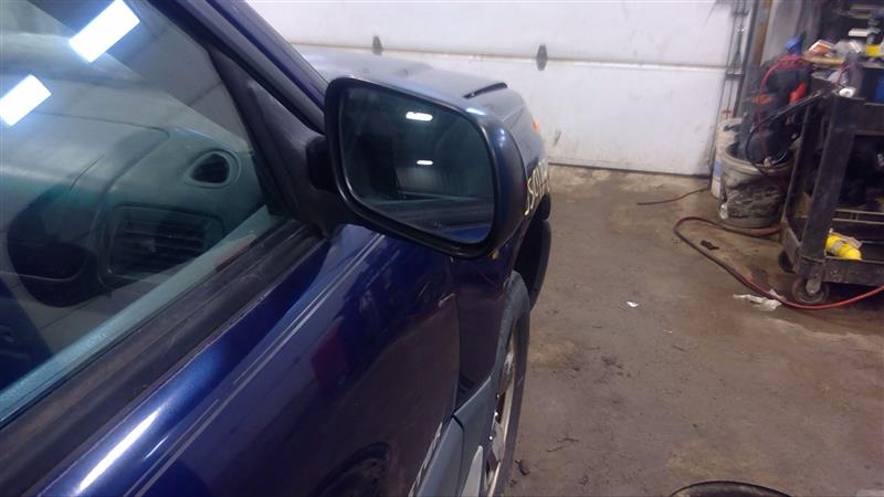 https://f005.backblazeb2.com/file/img-partshotlines-com/Inventory/EC885/Vehicle/19316_10.jpg