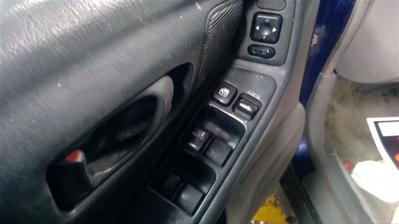 https://f005.backblazeb2.com/file/img-partshotlines-com/Inventory/EC885/Vehicle/19316_12.jpg