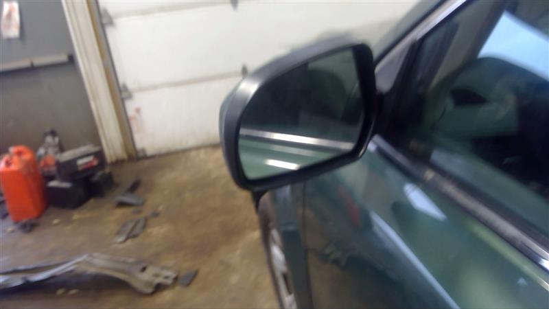 https://f005.backblazeb2.com/file/img-partshotlines-com/Inventory/EC885/Vehicle/19368_11.jpg