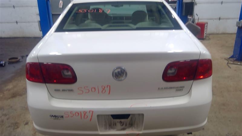 https://f005.backblazeb2.com/file/img-partshotlines-com/Inventory/EC885/Vehicle/19371_07.jpg