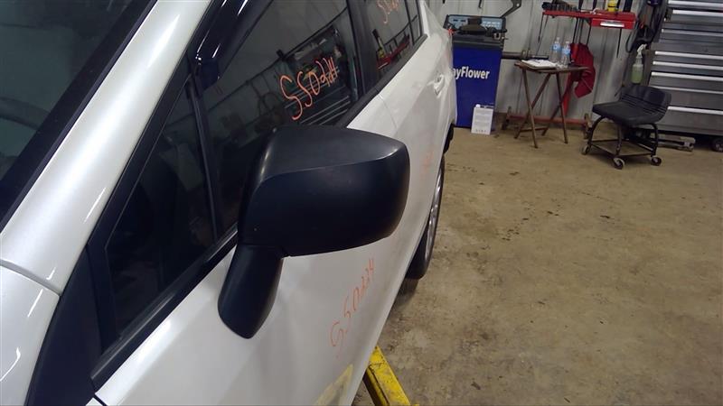 https://f005.backblazeb2.com/file/img-partshotlines-com/Inventory/EC885/Vehicle/19430_09.jpg