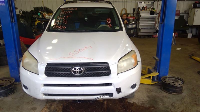 https://f005.backblazeb2.com/file/img-partshotlines-com/Inventory/EC885/Vehicle/19513_06.jpg