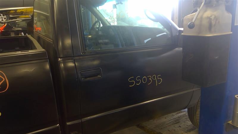 https://f005.backblazeb2.com/file/img-partshotlines-com/Inventory/EC885/Vehicle/19633_08.jpg