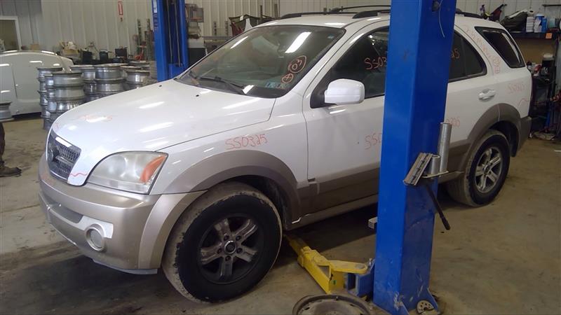 https://f005.backblazeb2.com/file/img-partshotlines-com/Inventory/EC885/Vehicle/19636_07.jpg