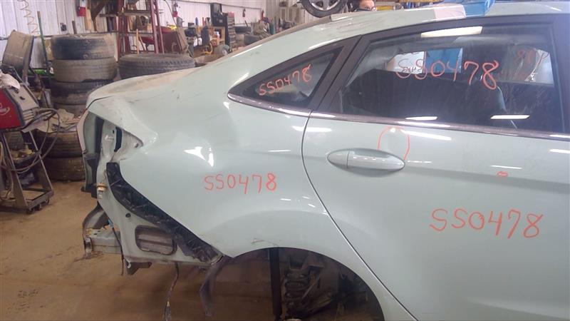https://f005.backblazeb2.com/file/img-partshotlines-com/Inventory/EC885/Vehicle/19759_12.jpg