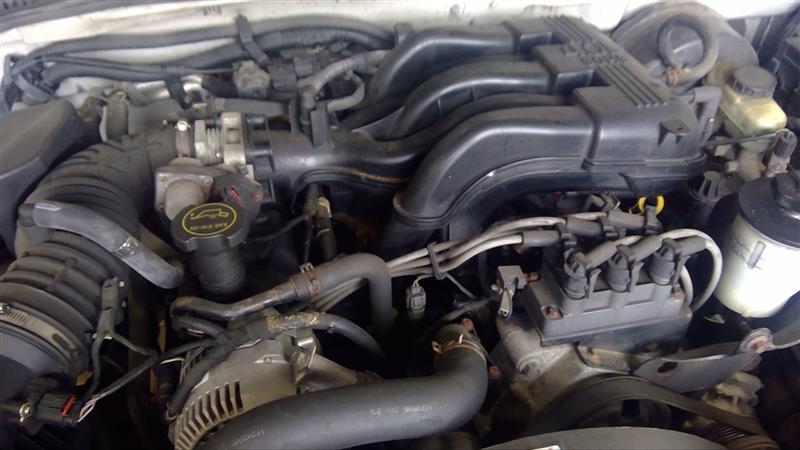 https://f005.backblazeb2.com/file/img-partshotlines-com/Inventory/EC885/Vehicle/19832_01.jpg