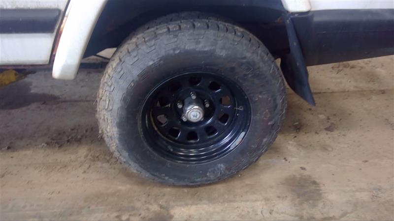 https://f005.backblazeb2.com/file/img-partshotlines-com/Inventory/EC885/Vehicle/19982_10.jpg