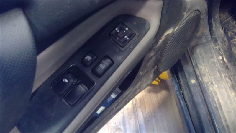 https://f005.backblazeb2.com/file/img-partshotlines-com/Inventory/EC885/Vehicle/19986_11.jpg
