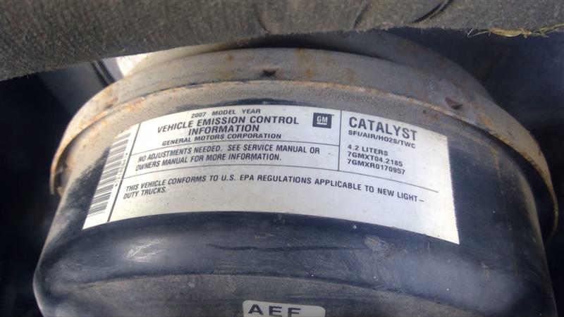 https://f005.backblazeb2.com/file/img-partshotlines-com/Inventory/EC885/Vehicle/20000_02.jpg