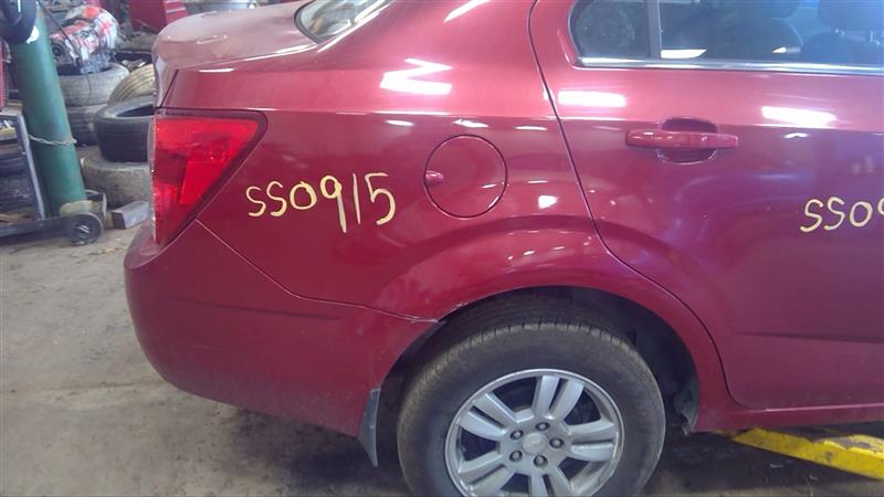 https://f005.backblazeb2.com/file/img-partshotlines-com/Inventory/EC885/Vehicle/20313_10.jpg