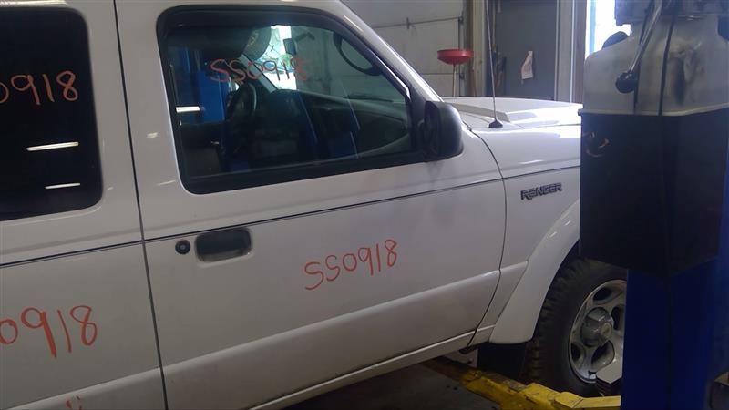 https://f005.backblazeb2.com/file/img-partshotlines-com/Inventory/EC885/Vehicle/20321_11.jpg