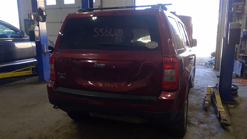 https://f005.backblazeb2.com/file/img-partshotlines-com/Inventory/EC885/Vehicle/20433_01.jpg
