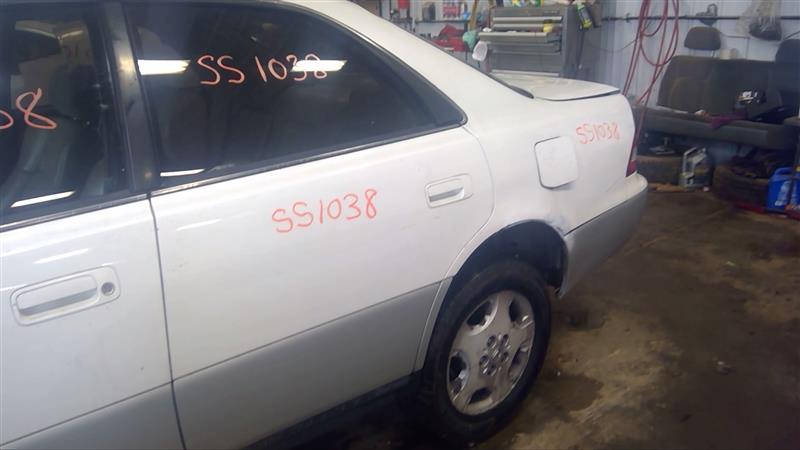 https://f005.backblazeb2.com/file/img-partshotlines-com/Inventory/EC885/Vehicle/20487_09.jpg