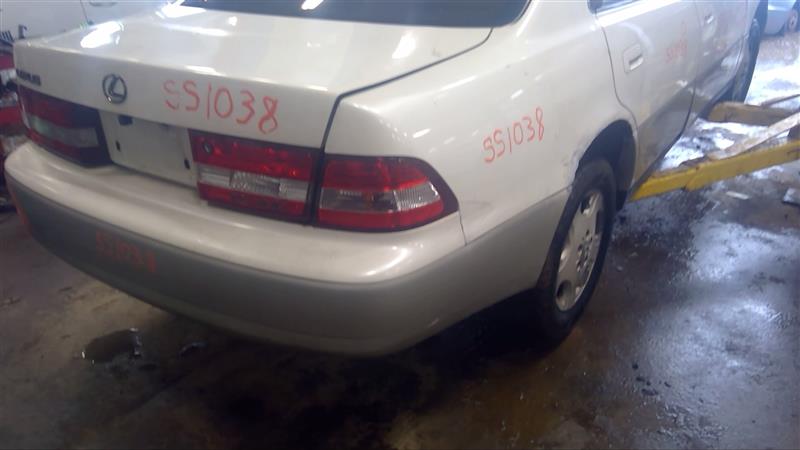 https://f005.backblazeb2.com/file/img-partshotlines-com/Inventory/EC885/Vehicle/20487_11.jpg