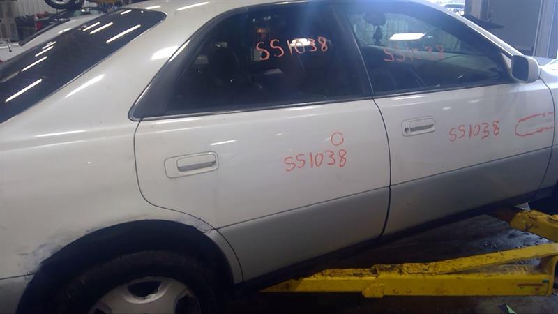 https://f005.backblazeb2.com/file/img-partshotlines-com/Inventory/EC885/Vehicle/20487_12.jpg