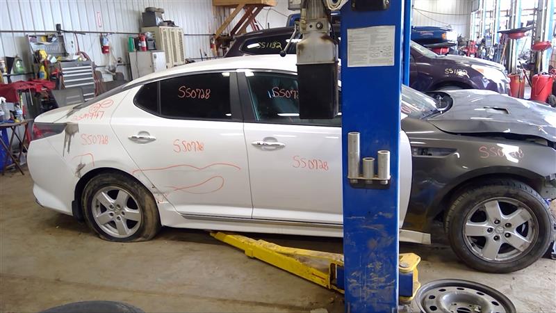 https://f005.backblazeb2.com/file/img-partshotlines-com/Inventory/EC885/Vehicle/20582_06.jpg