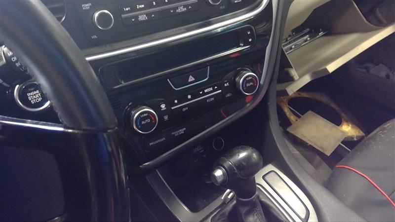 https://f005.backblazeb2.com/file/img-partshotlines-com/Inventory/EC885/Vehicle/20582_12.jpg
