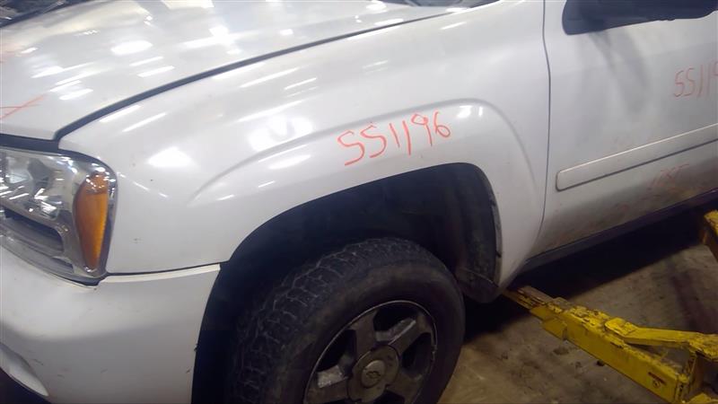 https://f005.backblazeb2.com/file/img-partshotlines-com/Inventory/EC885/Vehicle/20705_07.jpg