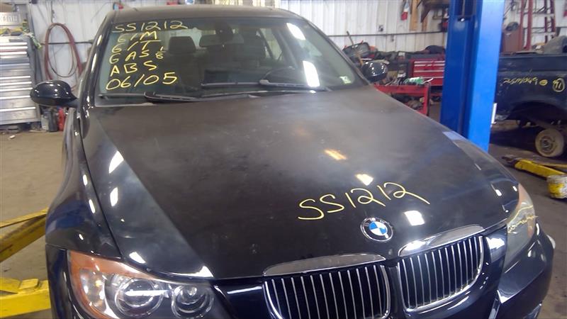 https://f005.backblazeb2.com/file/img-partshotlines-com/Inventory/EC885/Vehicle/20715_04.jpg