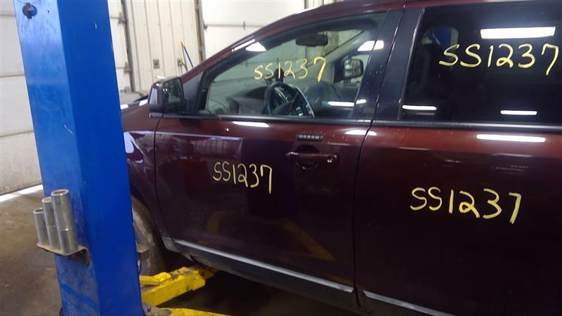 https://f005.backblazeb2.com/file/img-partshotlines-com/Inventory/EC885/Vehicle/20749_10.jpg