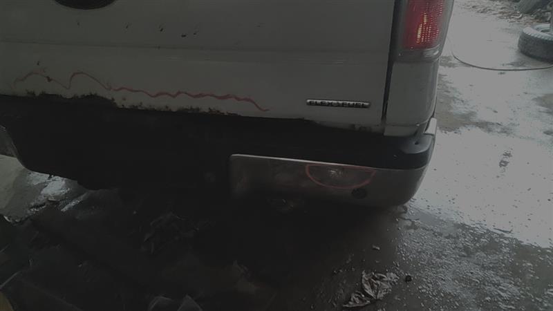 https://f005.backblazeb2.com/file/img-partshotlines-com/Inventory/EC885/Vehicle/20803_11.jpg