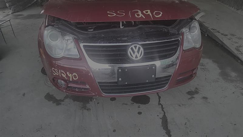 https://f005.backblazeb2.com/file/img-partshotlines-com/Inventory/EC885/Vehicle/20818_04.jpg