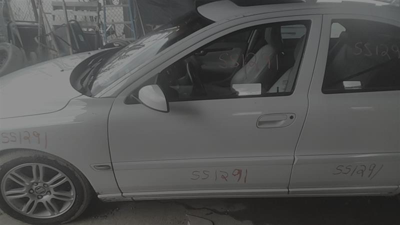 https://f005.backblazeb2.com/file/img-partshotlines-com/Inventory/EC885/Vehicle/20819_09.jpg