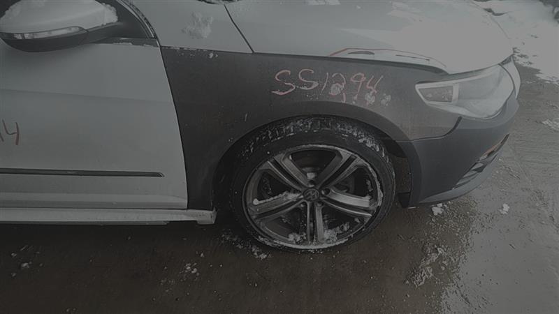 https://f005.backblazeb2.com/file/img-partshotlines-com/Inventory/EC885/Vehicle/20824_08.jpg