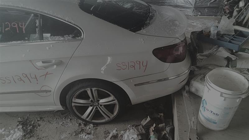 https://f005.backblazeb2.com/file/img-partshotlines-com/Inventory/EC885/Vehicle/20824_11.jpg