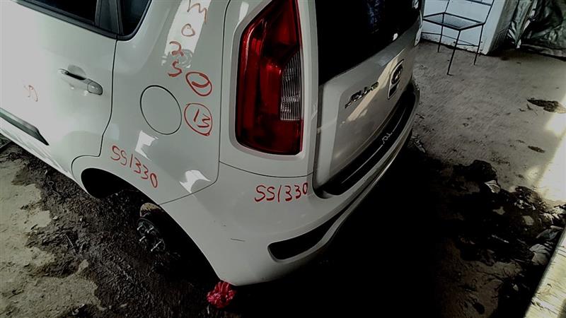https://f005.backblazeb2.com/file/img-partshotlines-com/Inventory/EC885/Vehicle/20895_10.jpg