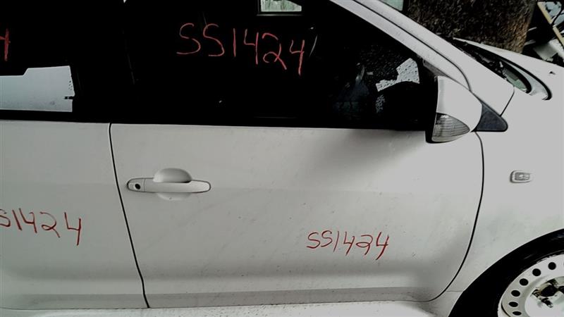 https://f005.backblazeb2.com/file/img-partshotlines-com/Inventory/EC885/Vehicle/21040_06.jpg