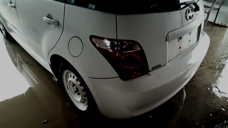 https://f005.backblazeb2.com/file/img-partshotlines-com/Inventory/EC885/Vehicle/21040_12.jpg