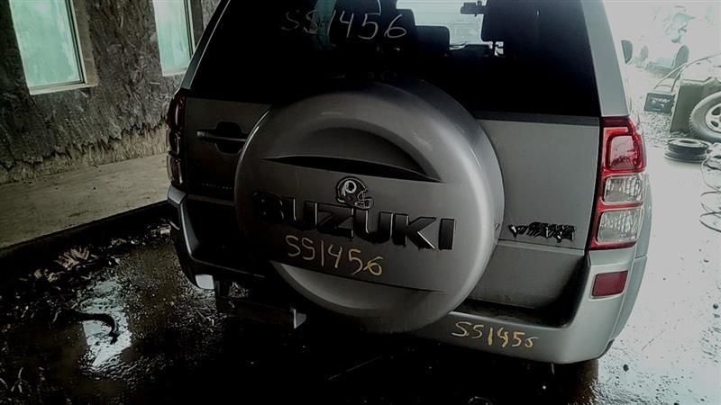 https://f005.backblazeb2.com/file/img-partshotlines-com/Inventory/EC885/Vehicle/21082_12.jpg