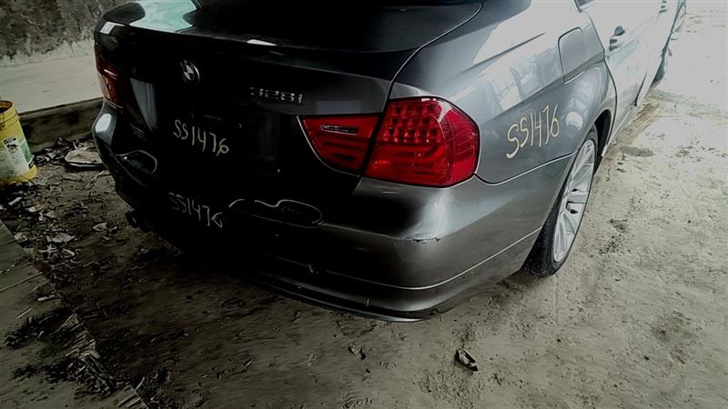 https://f005.backblazeb2.com/file/img-partshotlines-com/Inventory/EC885/Vehicle/21110_10.jpg