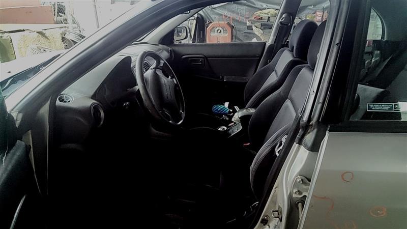 https://f005.backblazeb2.com/file/img-partshotlines-com/Inventory/EC885/Vehicle/21135_07.jpg