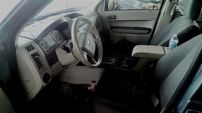 https://f005.backblazeb2.com/file/img-partshotlines-com/Inventory/EC885/Vehicle/21137_07.jpg