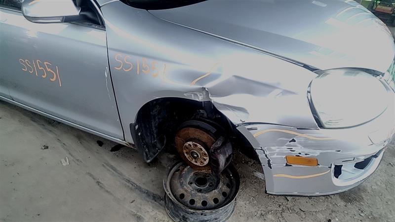 https://f005.backblazeb2.com/file/img-partshotlines-com/Inventory/EC885/Vehicle/21235_06.jpg