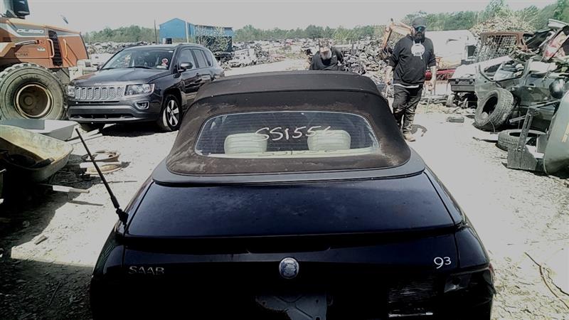 https://f005.backblazeb2.com/file/img-partshotlines-com/Inventory/EC885/Vehicle/21243_10.jpg
